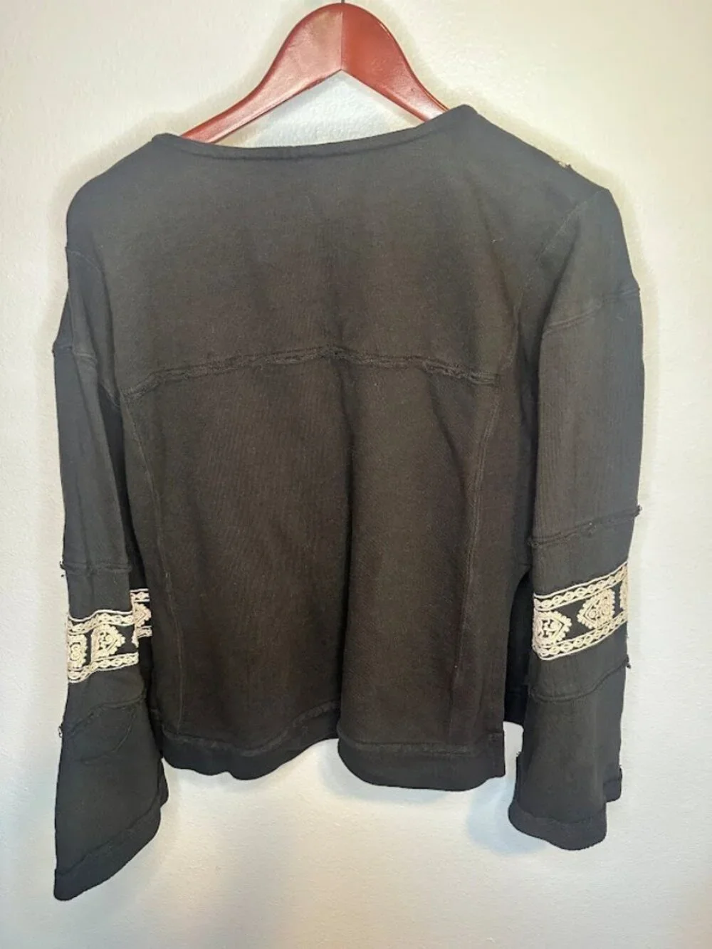 Free People Santa Maria Embroidered Bell Sleeve Boho Retro V-Neck Pullover - Med